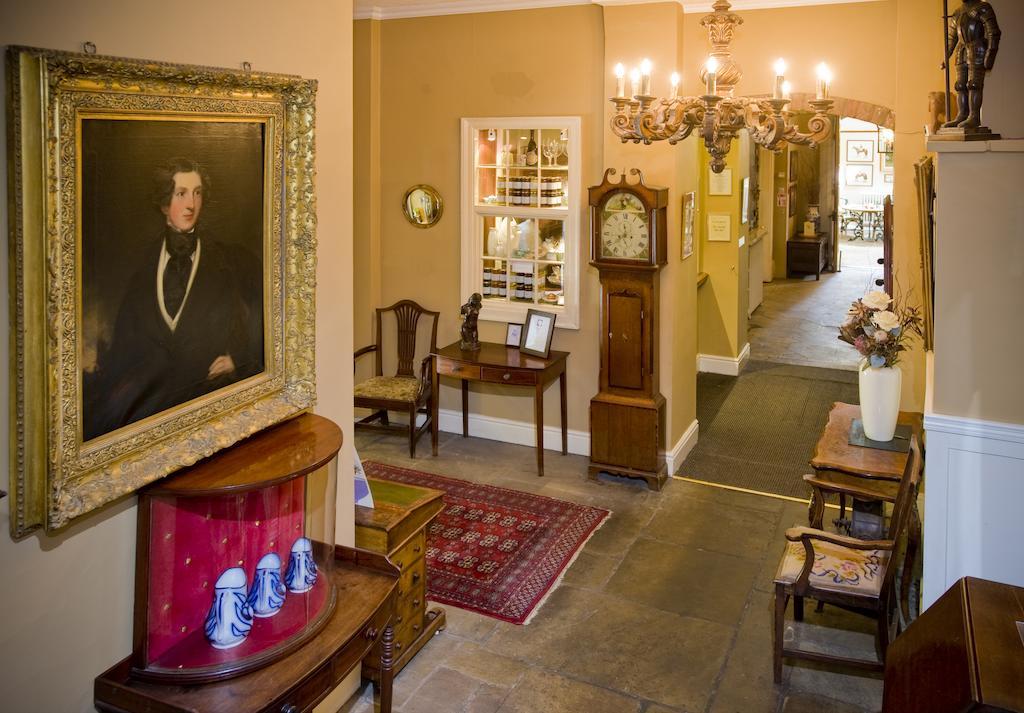 The Mount Royale Hotel York Esterno foto